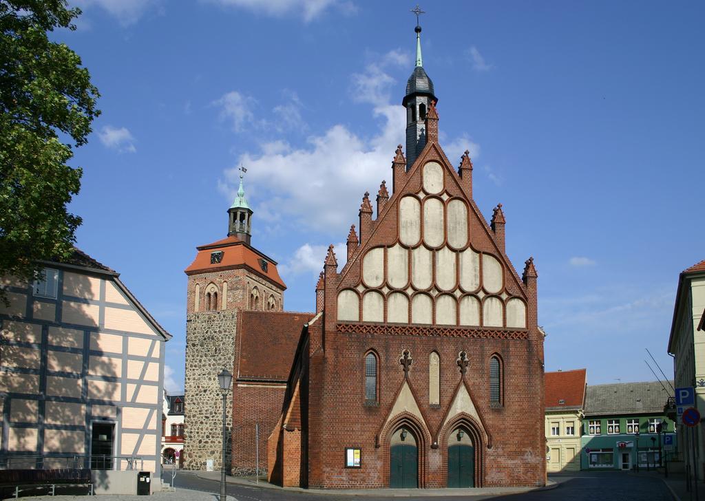 Hotel Markischer Hof Luckenwalde Extérieur photo